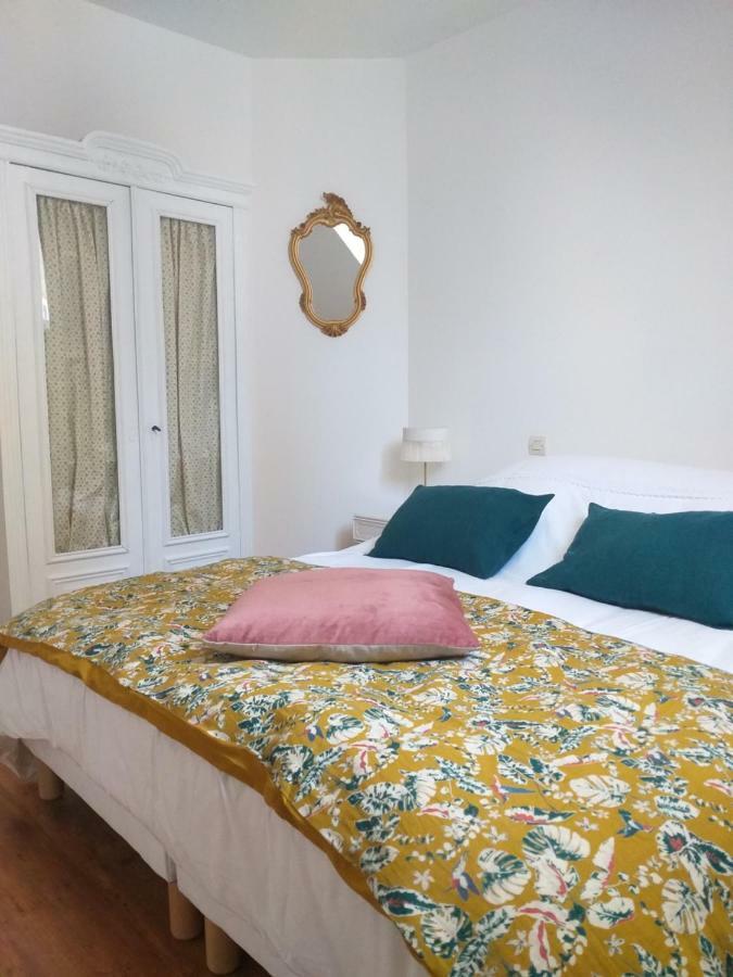באיו La Maison Des Jeanne מראה חיצוני תמונה